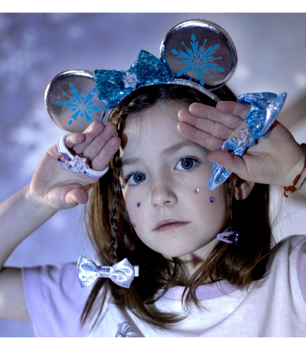 СКРЪНЧИ ЛАСТИК С 2 ФИБИ С ПАНДЕЛКА FROZEN