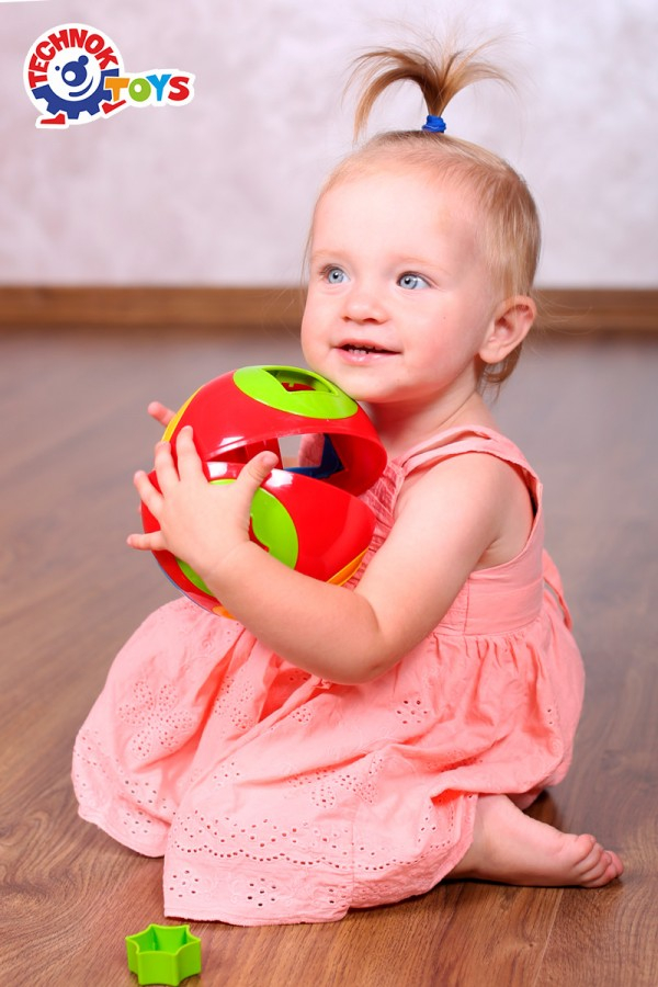 Сфера за сортиране с геометрични фигури 14х14х14см, 6 елемента TECHNOK, Украинска