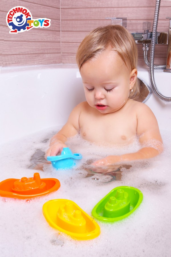 Малко корабче за игра във вода, пясък, вана TECHNOK, Украйна