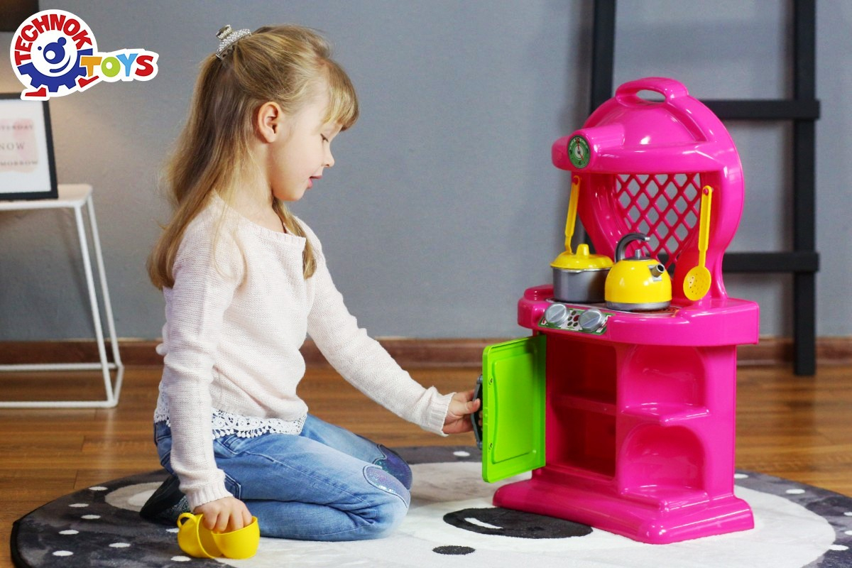 Голяма кухня с рафтове за съдове и голяма фурна с врата, 12 части, 60х36х19см, TECHNOK, Украйна