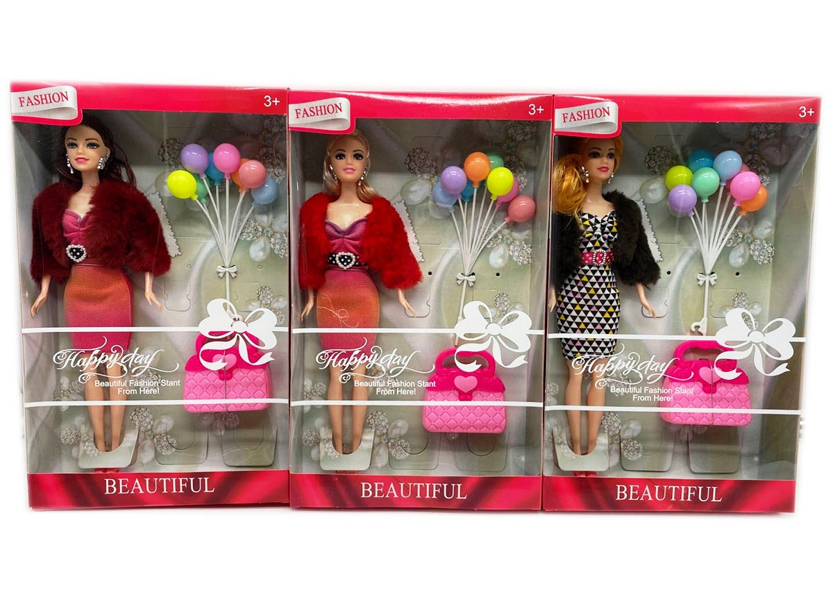 Кукла с розова чанта и балони