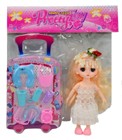 Малка кукла с аксесоари
