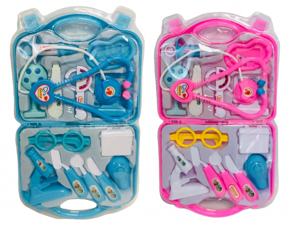 Докторски комплект в отворен куфар, 14 части