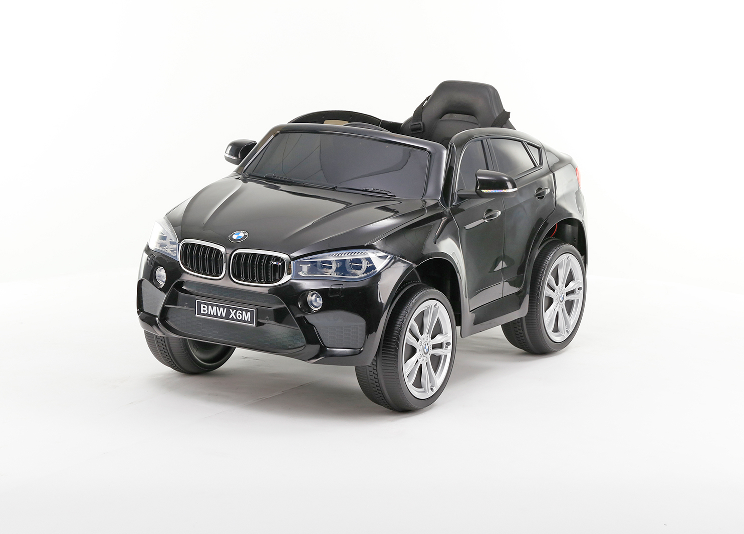 Лицензиран, Акумулаторен джип BMW X6M Черен, 12V с Предни и задни светлини | Iguana.bg