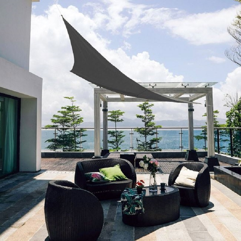 Триъгълна тента 3,6 х 3,6 x 3,6м, Сива,  монтажни въжета, за площ до 6 кв.м | Iguana.bg