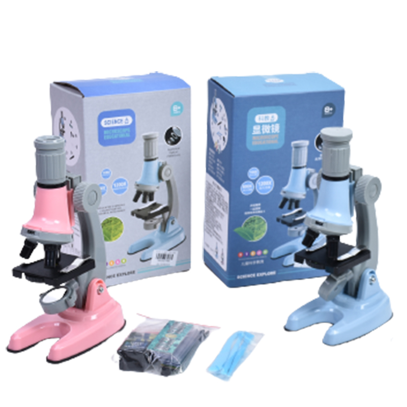 Детският микроскоп, 3 увеличителни обектива, прожектор и огледало