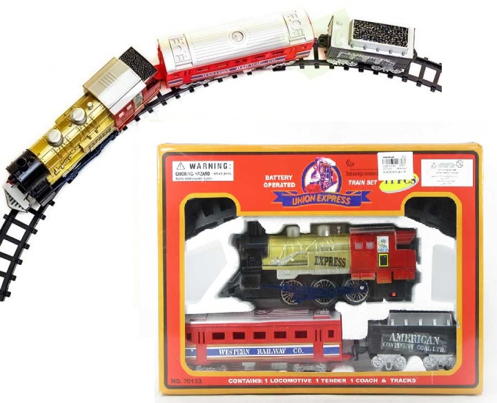 Влак с вагони, движещ се по релси