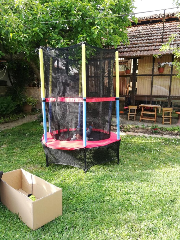 Детски батут Byox с вътрешна предпазна мрежа 140см до 50кг - Iguana.bg