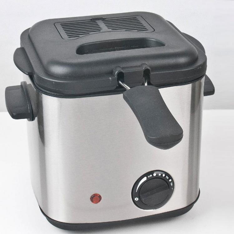 Фритюрник Crown CDF-1580IX, 1,5 л, 800W, Незалепващо покритие, Регулируем термостат 80°~190°C, Инокс, 2 ГОДИНИ ГАРАНЦИЯ