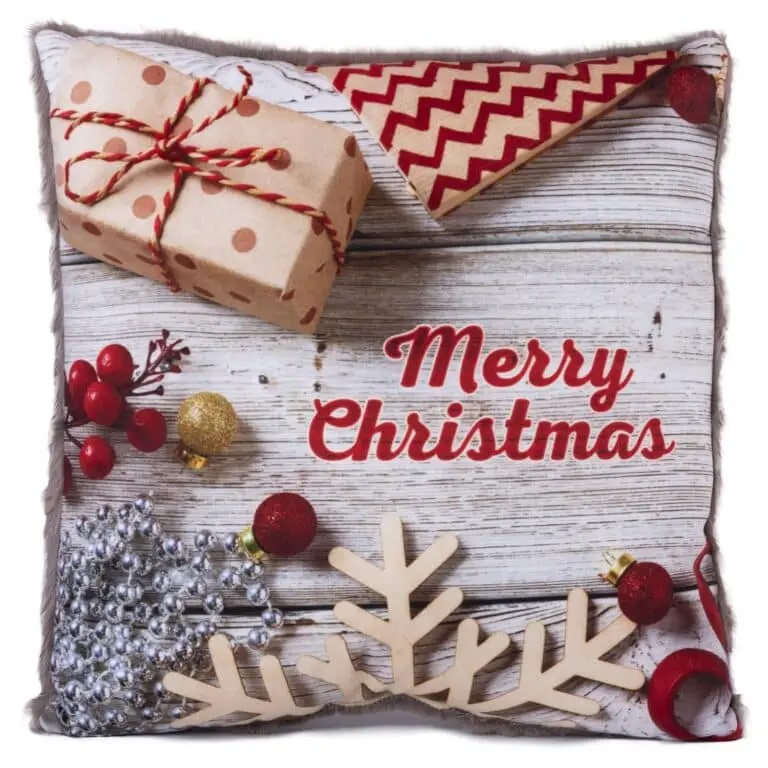 Коледна възглавница Merry Christmas с подаръци, 34х34 см