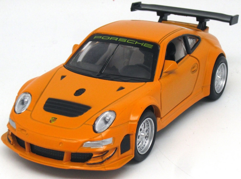 Метална Кола Porsche 911 GT3 RSR със Засилване с Издърпване Назад и Отварящи се Врати MSZ 1:32