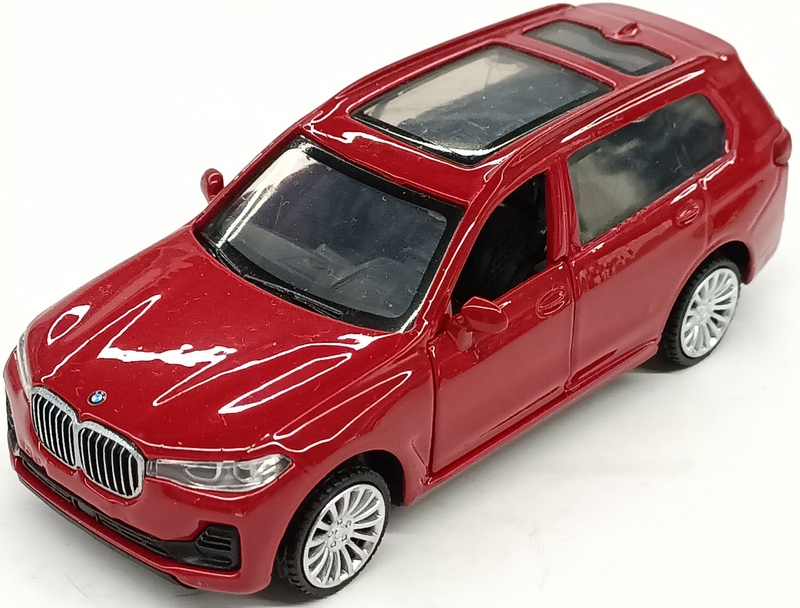 Метален Джип BMW X7 с Амортисьори и Отварящи се Врати MSZ 1:44
