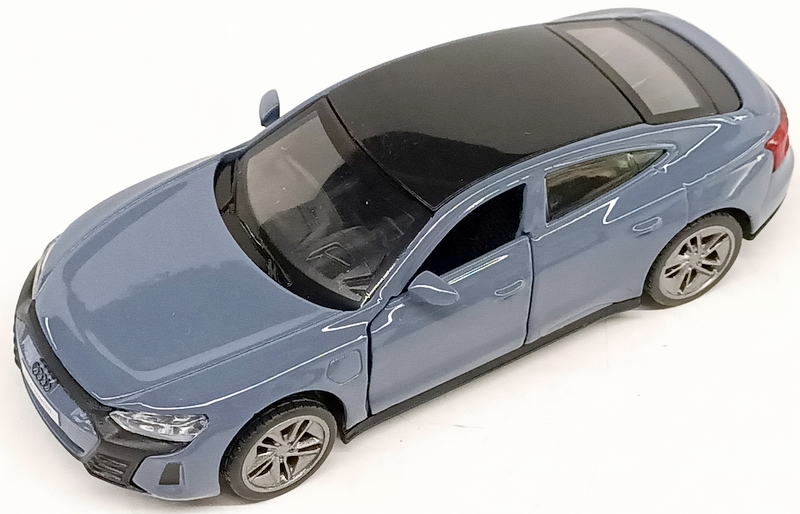 Метална Кола Audi E-tron GT с Амортисьори и Отварящи се Врати MSZ 1:44