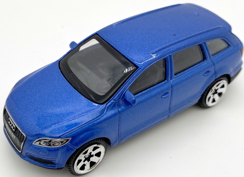 Метален Джип Audi Q7 с Амортисьори MSZ 1:64