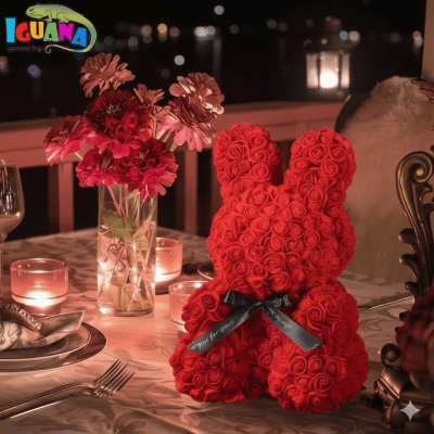 Зайче от рози с панделка , 45 см в подаръчна кутия - Iguana.bg