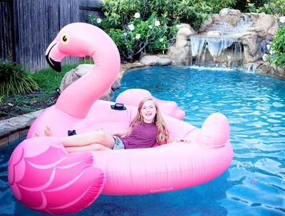 Надуваемо розово фламинго 147см - INTEX 57558NP - Flamingo Ride-on