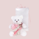 Мече с Букет Рози в Луксозна Подаръчна Кутия Bear Love от Iguana.bg,  височина 25 см.