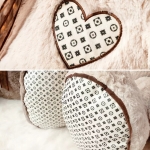 Мечок 150см с панделка и апликации на лапите и ушите Тъмно кафяв