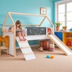 Детско Легло Къщичка , Монтесори, Двуетажно, Пързалка, Черна Дъска, Подматрачна Рамка 90х200 см