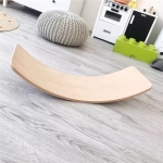 Дървена Дъска за Баланс – Безопасна Играчка за Деца, 82x30x15 см