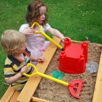 Градински Комплект 2 в 1, Детска Маса за Пикник и Пясъчник, Игри на Открито, Дървен, 96х103х56 см.