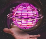 Летяща топка с радиоконтрол с USB кабел за зареждане Flynova Pro Flying Ball Boomerang Spinner Dynamic RGB Lights Double Pass