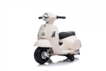 Акумулаторен мотор Vespa GTS Super Sport 6V, Бял с предни и задни светлини | Iguana.bg