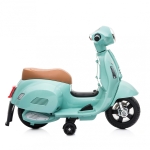 Акумулаторен мотор Vespa GTS Super Sport 6V, Зелен с предни и задни светлини | Iguana.bg