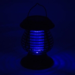 Соларен фенер и Уред против насекоми 2 в 1, бяла LED светлина и UV лъчи | Iguana.bg