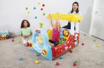 Надуваем влак FISHER PRICE с 25 цветни топки, 132x94x89 см Bestway