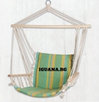 Люлка хамак с дървени подлакътници до 110кг, 55х50х100см, цветна | IGUANA.BG