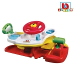 Bburago Junior - Писта за игра Движение в града Ferrari 3в1 голям светещ светофар, сгъваема част с волан и километраж и звукови ефекти