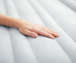 Надуваем матрак с вградена помпа INTEX Comfort-Plush Elevated, 152 х 203 х 46 см.