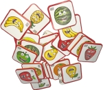 Говореща и Разказваща Мемо Игра „Памет с Плодчета“ на Български – 28 Елемента, 14 Двойни Карти (7×7 см), с Добавена Реалност на 16 Езика, 24×12×5 см