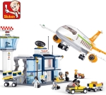 Конструктор Sluban Авиация – Летище със Самолет, 678 Елемента, 8 Фигурки, Сменяема Глава Ключодържател, 57×38×9 см