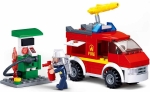 Конструктор Sluban Пожарна – Пожарен Камион с Бензиностанция, 136 Елемента, 1 Фигурка, 24×14×5 см
