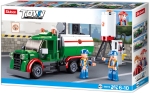 Конструктор Sluban Сити – Бензиновоз с Пълначна Станция, 267 Елемента, 2 Фигурки, 38×24×7 см