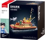 Конструктор Sluban – Риболовен Кораб „Великата Акула“, Точен Модел 1:35, 592 Елемента, 4 Фигурки, 48×33×7 см