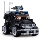 Конструктор Sluban Полиция – Брониран Джип с Радио Контрол, 412 Елемента, 4 Задвижващи Колела, 2 Фигурки, 38×29×10 см